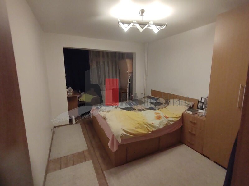 Huedin Vanzare apartament 3 camere zona Huedin