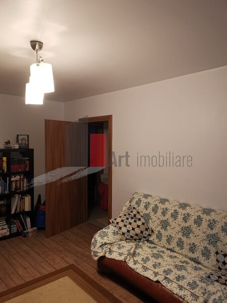 Huedin Vanzare apartament 3 camere zona Huedin