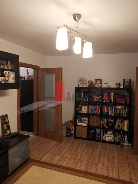 Huedin Vanzare apartament 3 camere zona Huedin